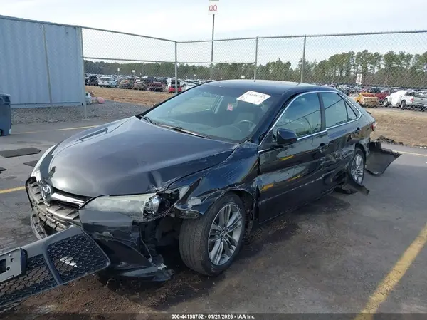 4T1BF1FK4GU150715 2016 TOYOTA CAMRY - Image 2