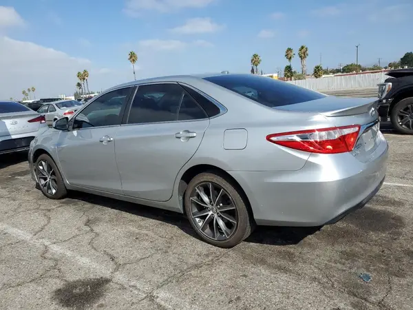 4T1BF1FK4GU150777 2016 TOYOTA CAMRY - Image 2