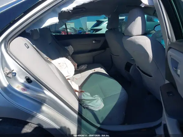 4T1BF1FK4GU151864 2016 TOYOTA CAMRY - Image 8