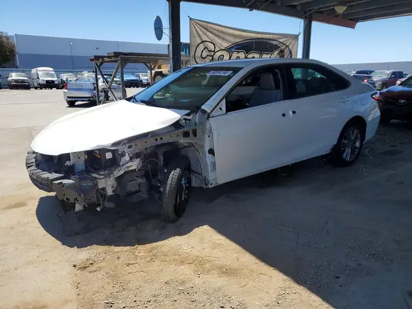 4T1BF1FK4GU153050 2016 TOYOTA CAMRY - Image 1