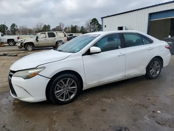 4T1BF1FK4GU154859 2016 TOYOTA CAMRY - Image 1