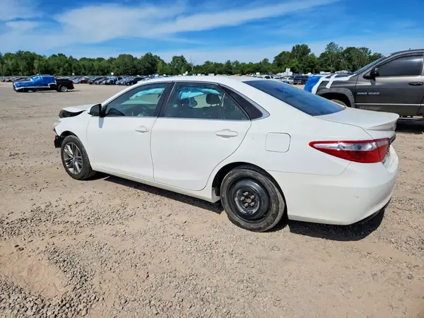 4T1BF1FK4GU159558 2016 TOYOTA CAMRY - Image 2