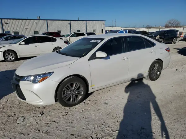 4T1BF1FK4GU160242 2016 TOYOTA CAMRY - Image 1