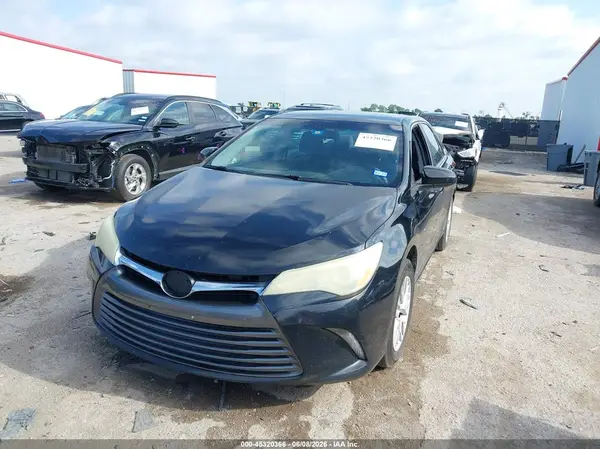 4T1BF1FK4GU162346 2016 TOYOTA CAMRY - Image 2