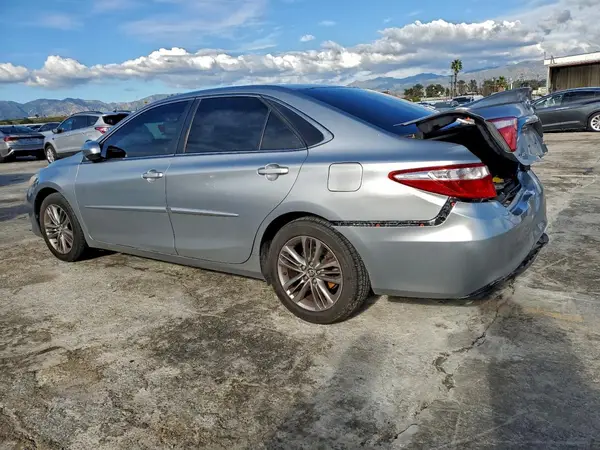 4T1BF1FK4GU163416 2016 TOYOTA CAMRY - Image 2