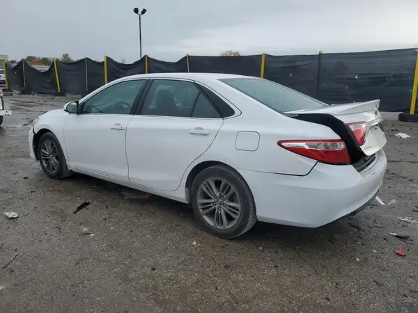 4T1BF1FK4GU164856 2016 TOYOTA CAMRY - Image 2