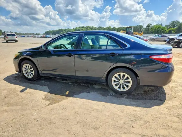 4T1BF1FK4GU166915 2016 TOYOTA CAMRY - Image 2