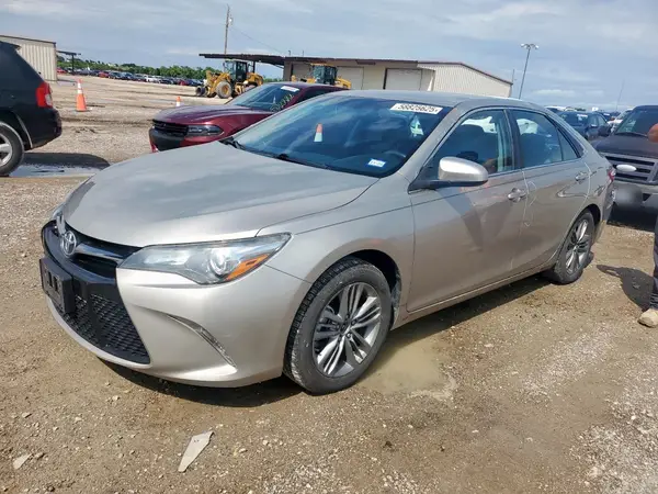 4T1BF1FK4GU167465 2016 TOYOTA CAMRY - Image 1