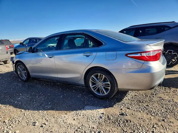 4T1BF1FK4GU174108 2016 TOYOTA CAMRY - Image 2