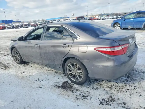 4T1BF1FK4GU175159 2016 TOYOTA CAMRY - Image 2
