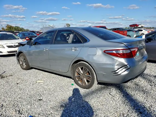 4T1BF1FK4GU177333 2016 TOYOTA CAMRY - Image 2