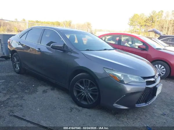 4T1BF1FK4GU177512 2016 TOYOTA CAMRY - Image 1