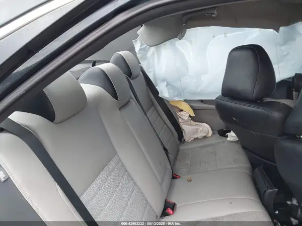 4T1BF1FK4GU178725 2016 TOYOTA CAMRY - Image 8