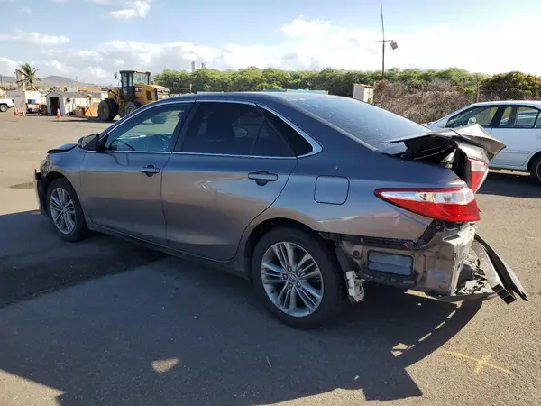 4T1BF1FK4GU178952 2016 TOYOTA CAMRY - Image 2