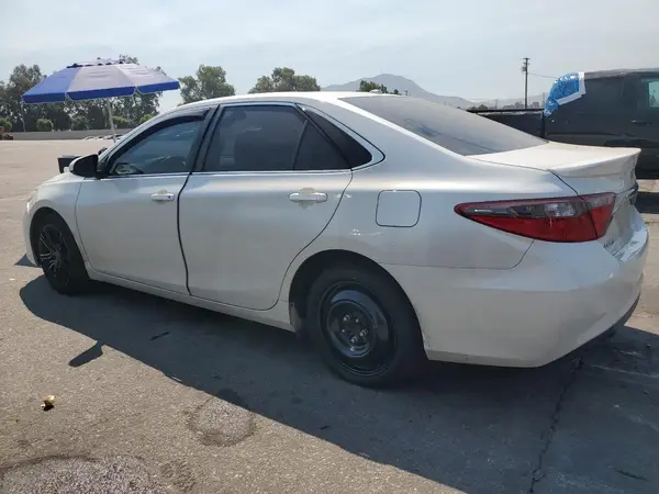 4T1BF1FK4GU179650 2016 TOYOTA CAMRY - Image 2