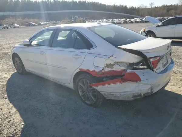 4T1BF1FK4GU180023 2016 TOYOTA CAMRY - Image 2