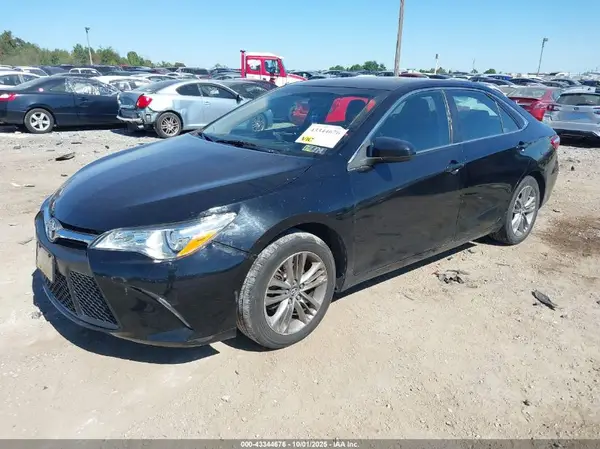 4T1BF1FK4GU181091 2016 TOYOTA CAMRY - Image 2
