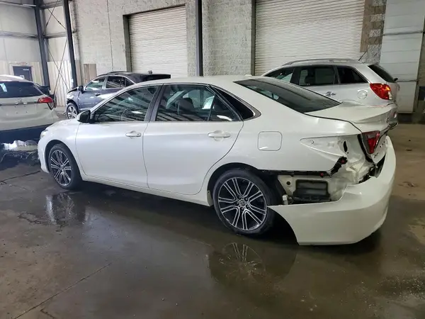 4T1BF1FK4GU181222 2016 TOYOTA CAMRY - Image 2