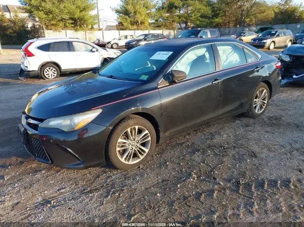 4T1BF1FK4GU185478 2016 TOYOTA CAMRY - Image 2