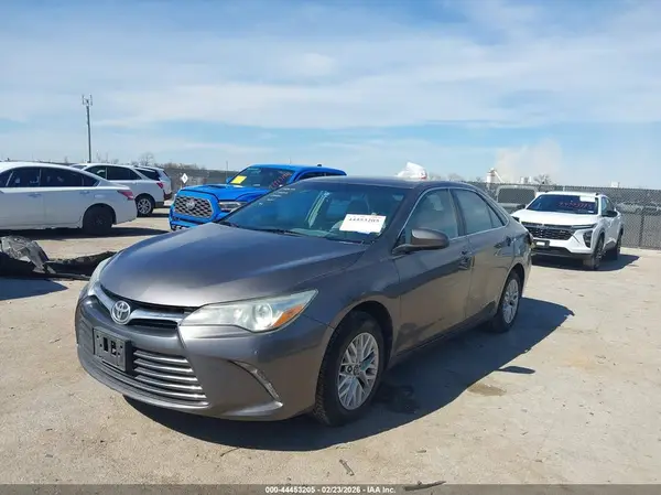 4T1BF1FK4GU193290 2016 TOYOTA CAMRY - Image 2