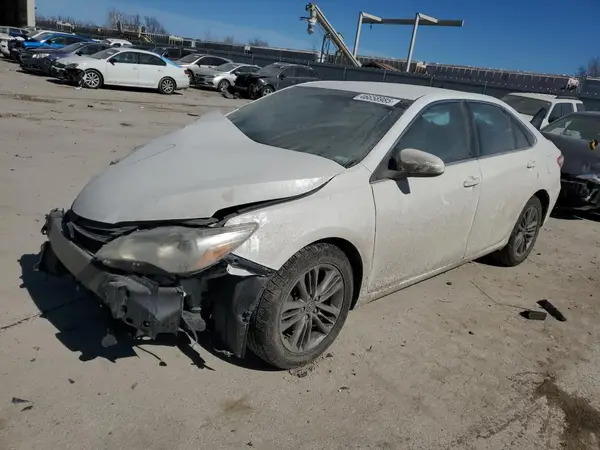 4T1BF1FK4GU195539 2016 TOYOTA CAMRY - Image 1