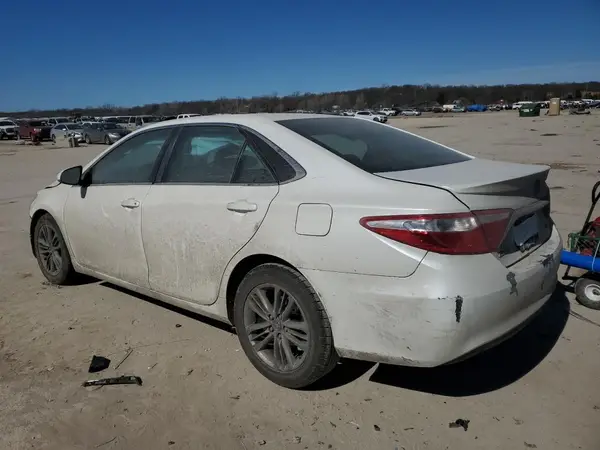 4T1BF1FK4GU195539 2016 TOYOTA CAMRY - Image 2