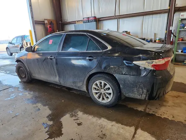 4T1BF1FK4GU200030 2016 TOYOTA CAMRY - Image 2