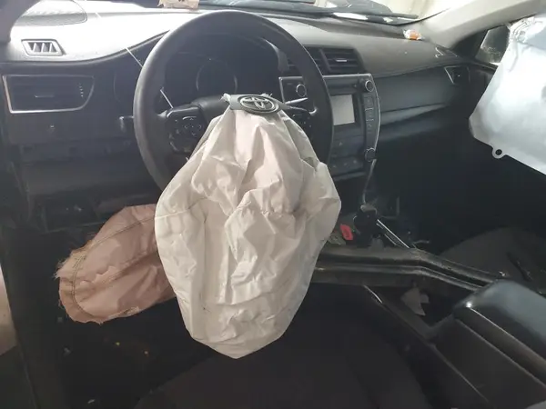 4T1BF1FK4GU203834 2016 TOYOTA CAMRY - Image 8