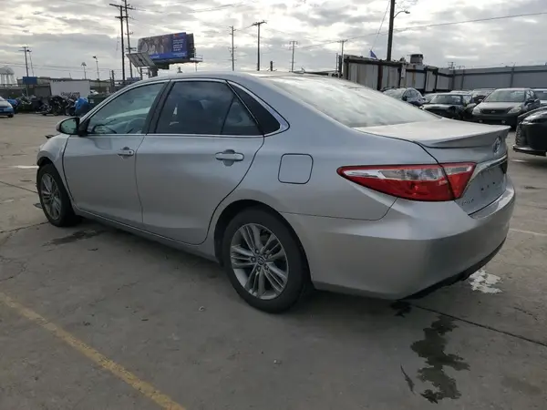 4T1BF1FK4GU204126 2016 TOYOTA CAMRY - Image 2