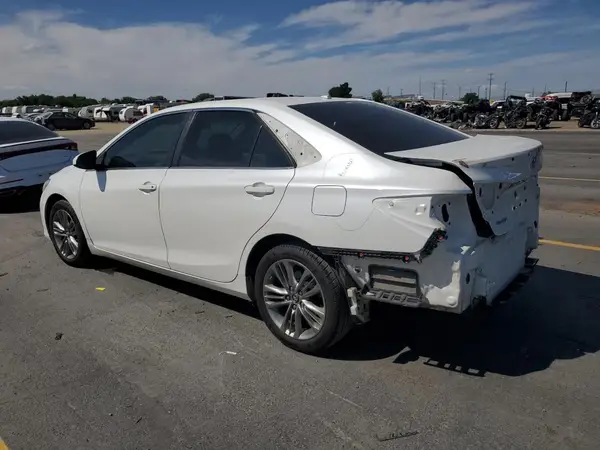 4T1BF1FK4GU204191 2016 TOYOTA CAMRY - Image 2