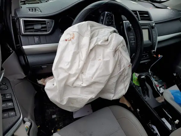 4T1BF1FK4GU204725 2016 TOYOTA CAMRY - Image 8