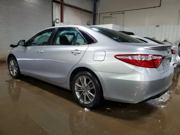 4T1BF1FK4GU208614 2016 TOYOTA CAMRY - Image 2