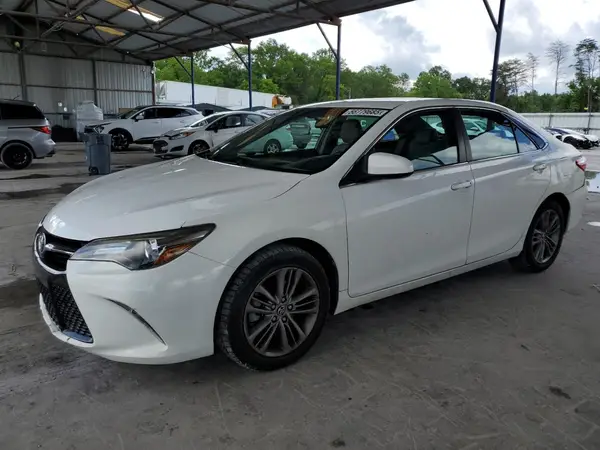 4T1BF1FK4GU208919 2016 TOYOTA CAMRY - Image 1