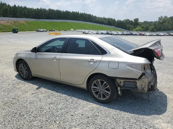 4T1BF1FK4GU210413 2016 TOYOTA CAMRY - Image 2