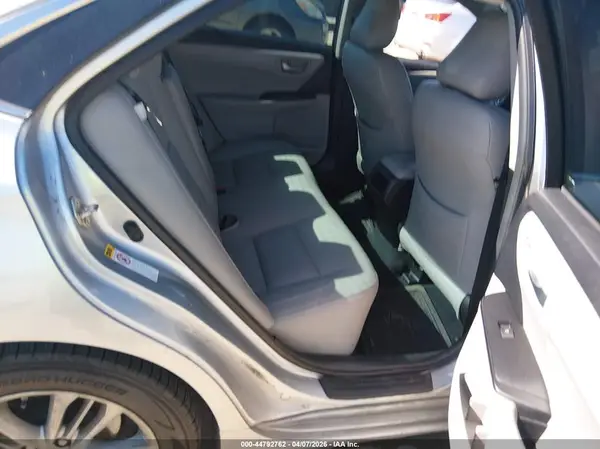 4T1BF1FK4GU211738 2016 TOYOTA CAMRY - Image 8