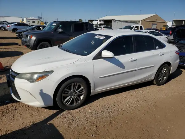 4T1BF1FK4GU214901 2016 TOYOTA CAMRY - Image 1