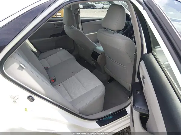 4T1BF1FK4GU215496 2016 TOYOTA CAMRY - Image 8