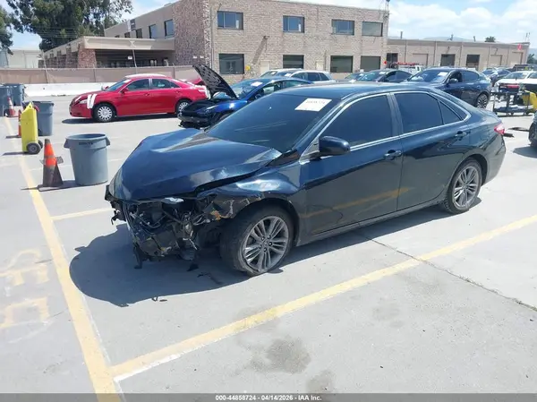 4T1BF1FK4GU216499 2016 TOYOTA CAMRY - Image 2