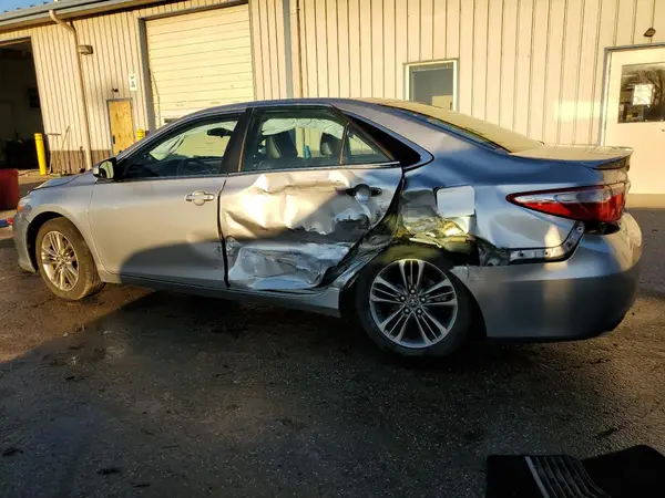 4T1BF1FK4GU216874 2016 TOYOTA CAMRY - Image 2