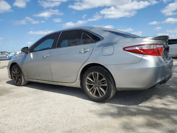 4T1BF1FK4GU221959 2016 TOYOTA CAMRY - Image 2