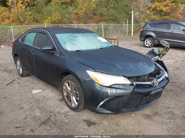 4T1BF1FK4GU224960 2016 TOYOTA CAMRY - Image 1