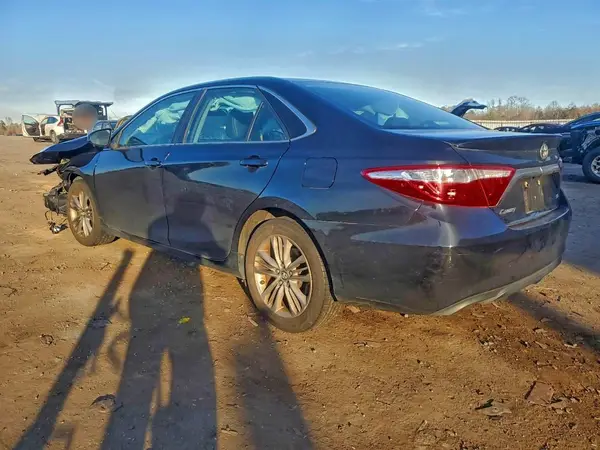 4T1BF1FK4GU225087 2016 TOYOTA CAMRY - Image 2