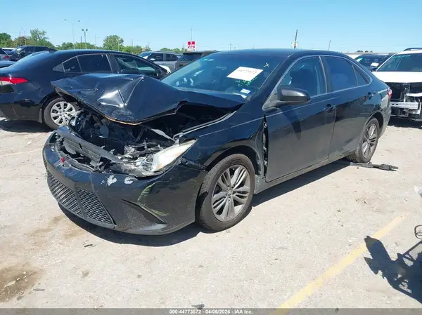 4T1BF1FK4GU225610 2016 TOYOTA CAMRY - Image 2