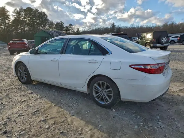 4T1BF1FK4GU232461 2016 TOYOTA CAMRY - Image 2