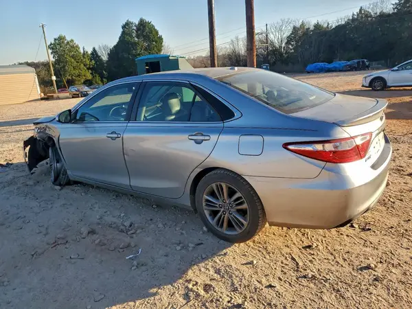 4T1BF1FK4GU232864 2016 TOYOTA CAMRY - Image 2