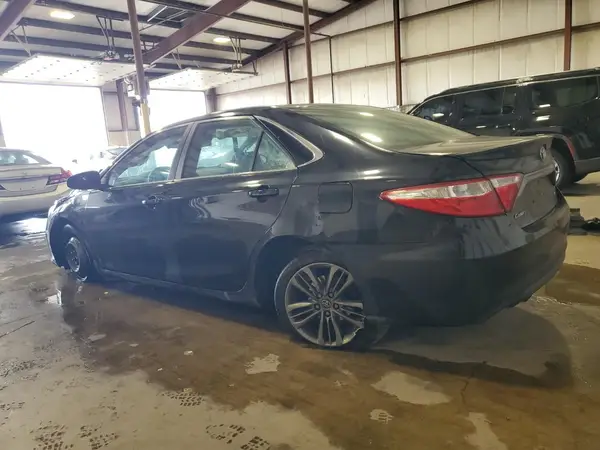 4T1BF1FK4GU233044 2016 TOYOTA CAMRY - Image 2