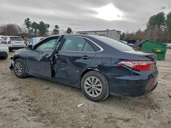 4T1BF1FK4GU238826 2016 TOYOTA CAMRY - Image 2