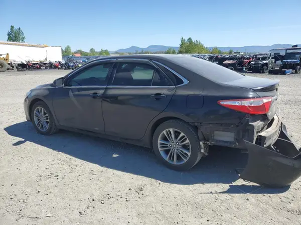 4T1BF1FK4GU242147 2016 TOYOTA CAMRY - Image 2