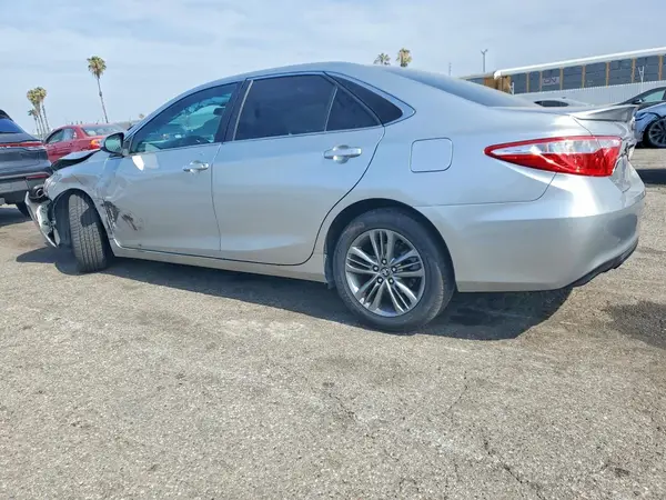 4T1BF1FK4GU243010 2016 TOYOTA CAMRY - Image 2