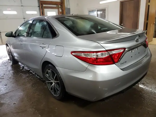 4T1BF1FK4GU249485 2016 TOYOTA CAMRY - Image 2